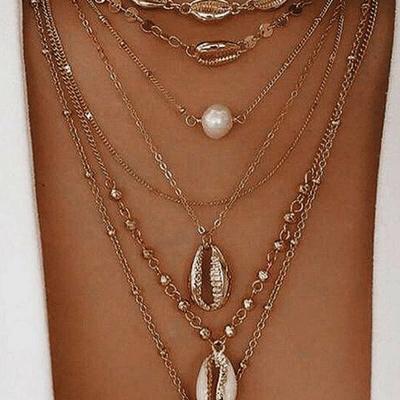 Gold necklace - Seashell