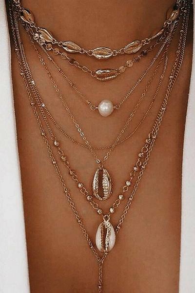 Gold necklace - Seashell