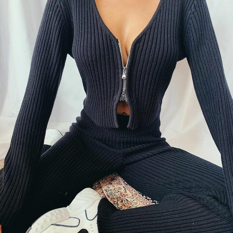 Black Zipper Set